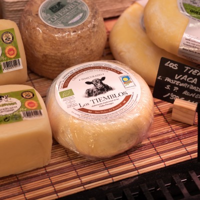 Queso ecológico semicurado Los Tiemblos